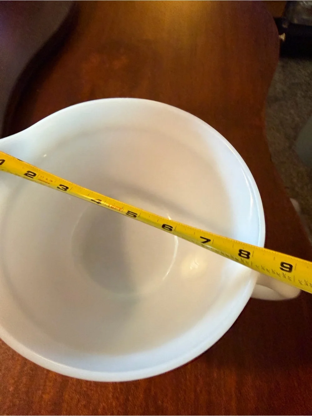 Vintage Fire King Milk Glass Batter Mixing Bowl Spout D Handle, great condition